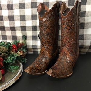 Innovación Tooled Boots